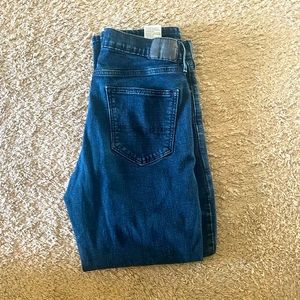 Levi’s Denizen Dark Blue Jeans. Waist:33, Length:30. Great Condition!